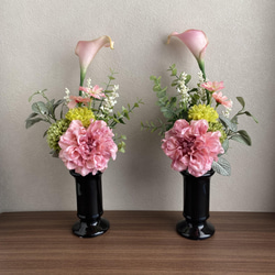 アーティフィシャル【仏花一対セット】ピンクのカラーとダリア 1枚目の画像