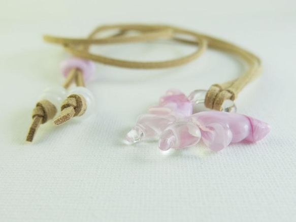 春色蝶々ペンダント 4枚目の画像