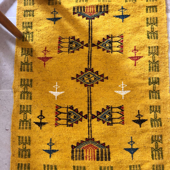ラグ・マット　74×113　黄色のベースにハレルとムショット　ベルベル総本山キリム　キリム ガフサ82　 5枚目の画像
