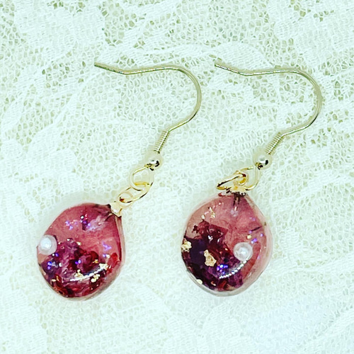 suuna★ カラフルなデザインのオルゴナイトピアス オルゴナイトピアス【ガーネット】 ピアス（フック・チェーン