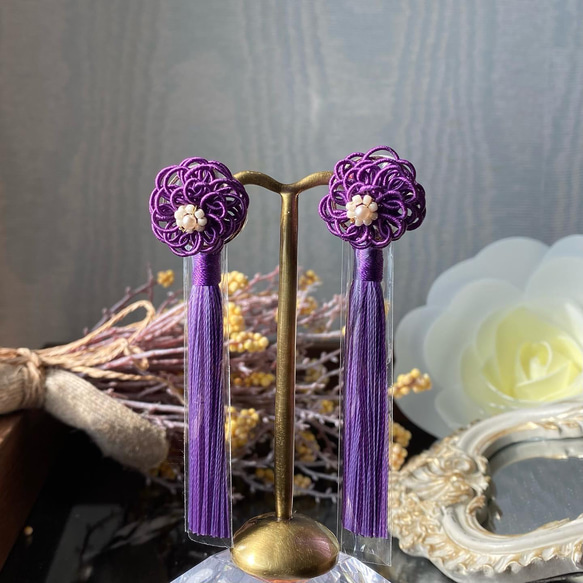 水引お花タッセル　紫✖️白（和装も普段着にも合います） 1枚目の画像