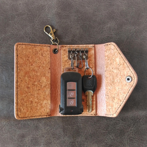 再販！【個性派シリーズ】コルクレザー 4連キーケース キーケース TEN