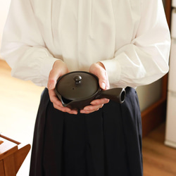 新年のお迎え準備に「軽くて茶葉の捨てやすい急須」愛知県常滑産・かご網付き急須・260cc 5枚目の画像