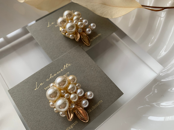 母の日　pearl flower ブローチ　卒園　入園式　卒業　入学式　ママ　ブローチ　ギフト　プレゼント　贈り物 3枚目の画像