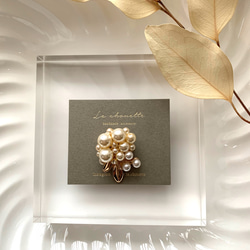 母の日　pearl flower ブローチ　卒園　入園式　卒業　入学式　ママ　ブローチ　ギフト　プレゼント　贈り物 1枚目の画像