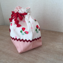 [送料無料] 苺とパステルピンクのお弁当袋♪ 3枚目の画像