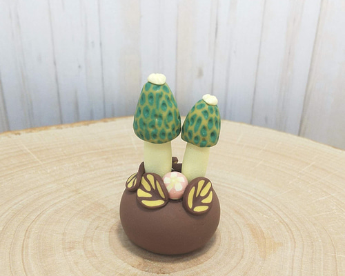 ちょこんときのこ キイロスッポンタケ ポリマークレイ その他