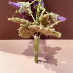 フェルト　野に咲くスミレのブローチ　花　コサージュ　春 4枚目の画像
