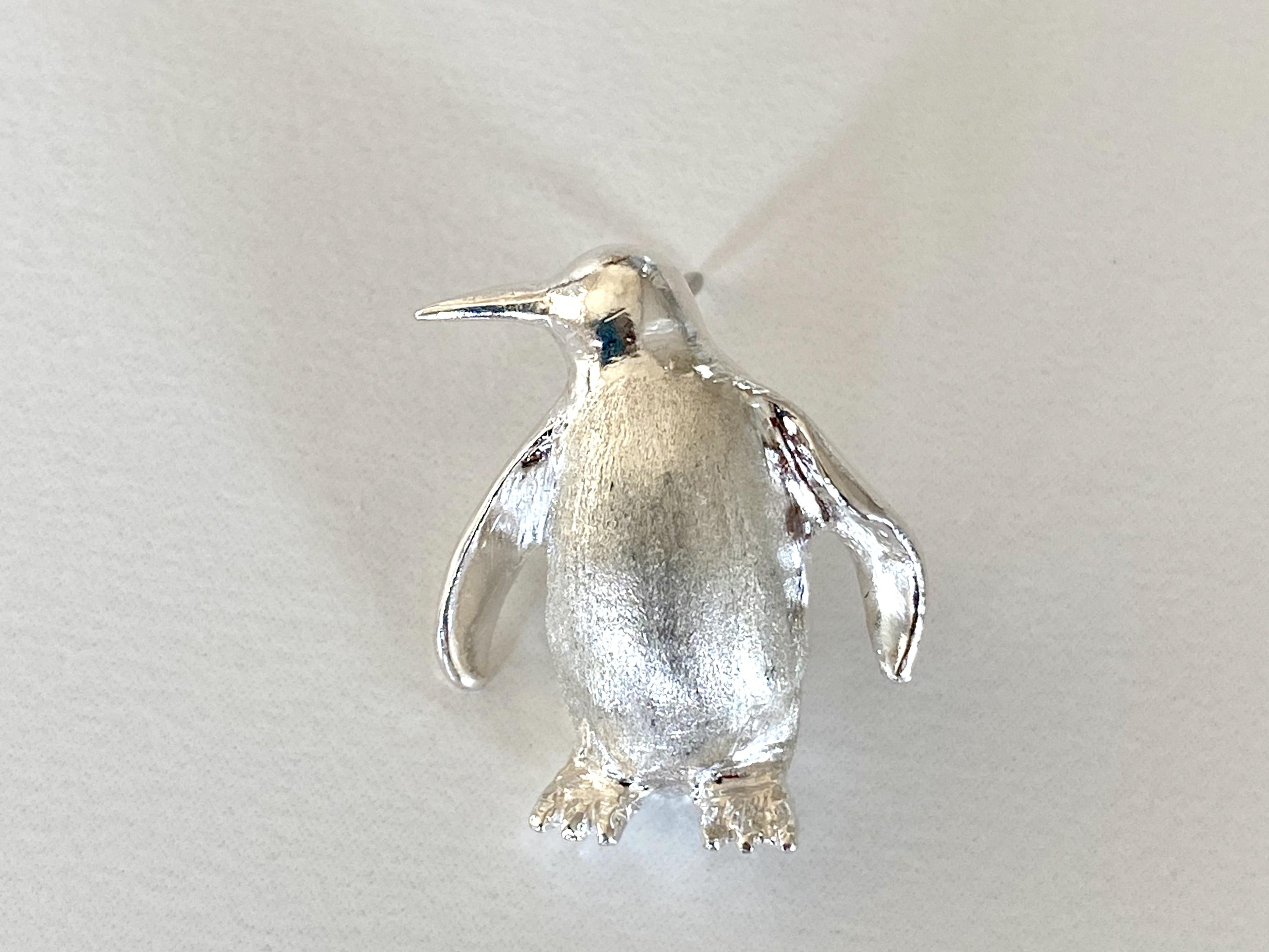 ペンギンのピンブローチ