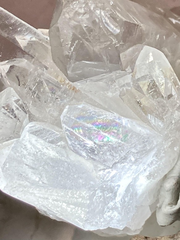 ダブルウィンドウ　虹✨ ブラジル・ミナスジェライス州 トマスゴンサガ産 水晶 5枚目の画像