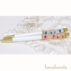 小さなお花のハーバリウムペン【ピンク&ブルー】 2枚目の画像