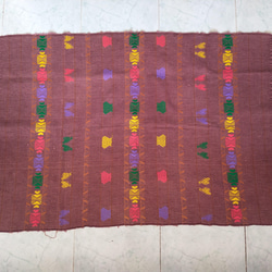 テーブルセンター　テーブルクロス　手織り　グァテマラ　ビンテージ　民族衣装　刺繍　ショール　スカーフ　ペラへ　敷物 2枚目の画像