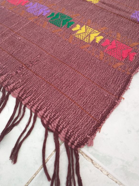 テーブルセンター　テーブルクロス　手織り　グァテマラ　ビンテージ　民族衣装　刺繍　ショール　スカーフ　ペラへ　敷物 4枚目の画像