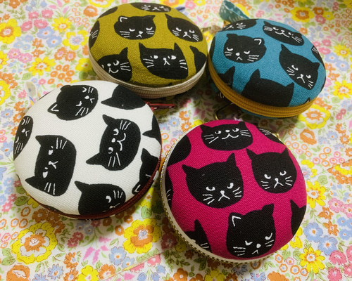 NO.1 にゃん'sマカロンポーチ 4個セット 7cm(70mm) ポーチ chicotton