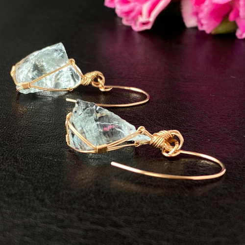 アンダラクリスタル女神巻き®︎14kgfピアス/イヤリング ピアス（フック