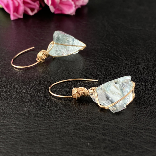 アンダラクリスタル女神巻き®︎14kgfピアス/イヤリング ピアス（フック