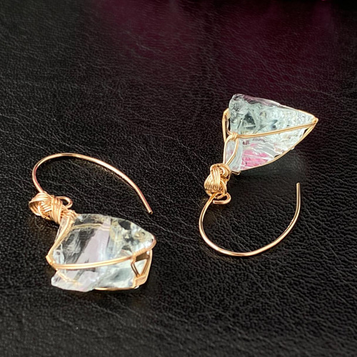 アンダラクリスタル女神巻き®︎14kgfピアス/イヤリング ピアス（フック