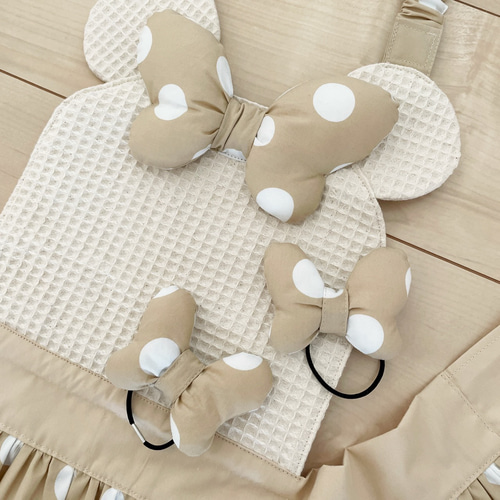 Louis Feraud ★新品未使用品★リボン刺繍、たっぷりフリル、白エプロン フリルたっぷり純白エプロンドレス♡ ♡white 白 サイズ110.120.130