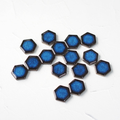 美しいブルーの六角形タイル（14個セット） その他素材 Floopa 通販