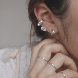 Drop flow earrings- silver 2枚目の画像