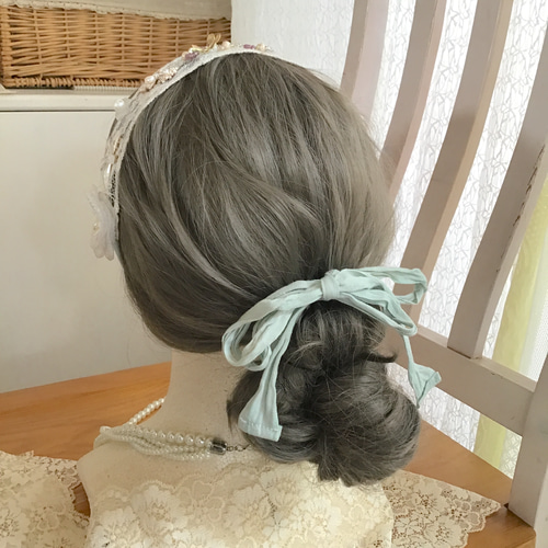 ヘッドドレス】カチューシャ 国産レース 白 水色 ヘアアクセ