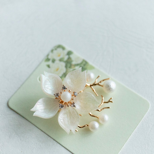 白/ピンク 桜とパール ブローチ お花の色が選べます さくら ブローチ
