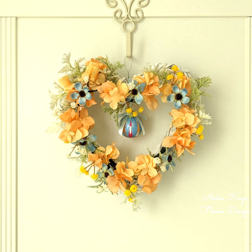 ハートのリース ふんわりオレンジ（白いハートリース枠）期間限定