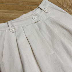 米白色高腰翻邊直筒牛仔褲|褲子|春款|棉|Sora-897 第18張的照片