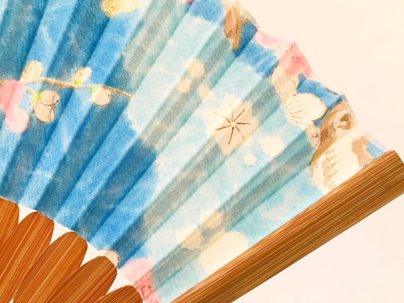 着物扇子　アンティークの絹の着物使用　日本の京都の職人が手仕事で制作　オンリーワン　プレゼントに最適 #30 6枚目の画像