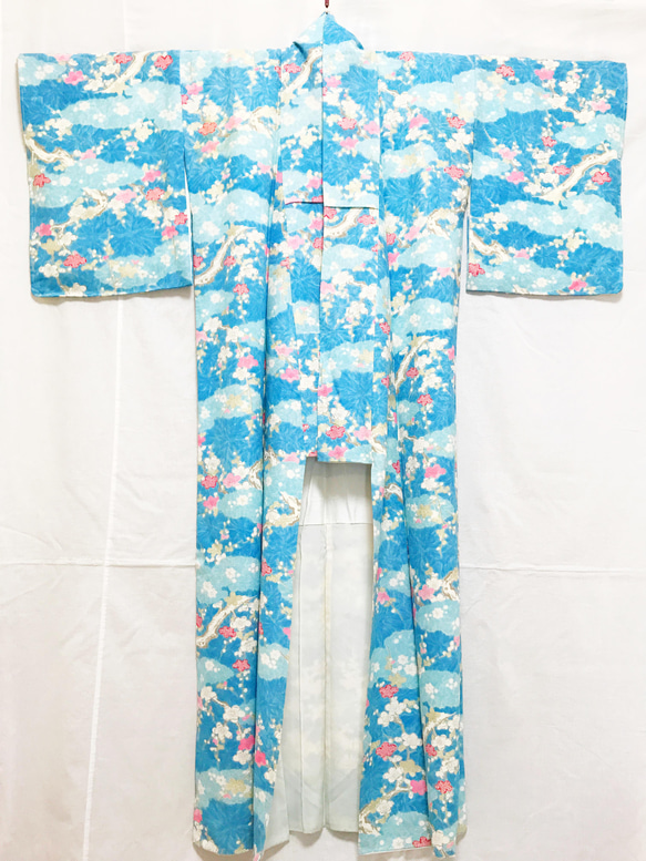 着物扇子　アンティークの絹の着物使用　日本の京都の職人が手仕事で制作　オンリーワン　プレゼントに最適 #30 9枚目の画像