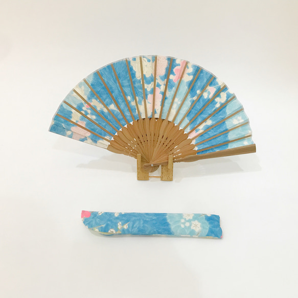 着物扇子　アンティークの絹の着物使用　日本の京都の職人が手仕事で制作　オンリーワン　プレゼントに最適 #31 3枚目の画像