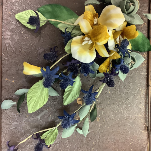 布花で作ったユーカリと蘭と木の実のスワッグ スワッグ clicli 通販