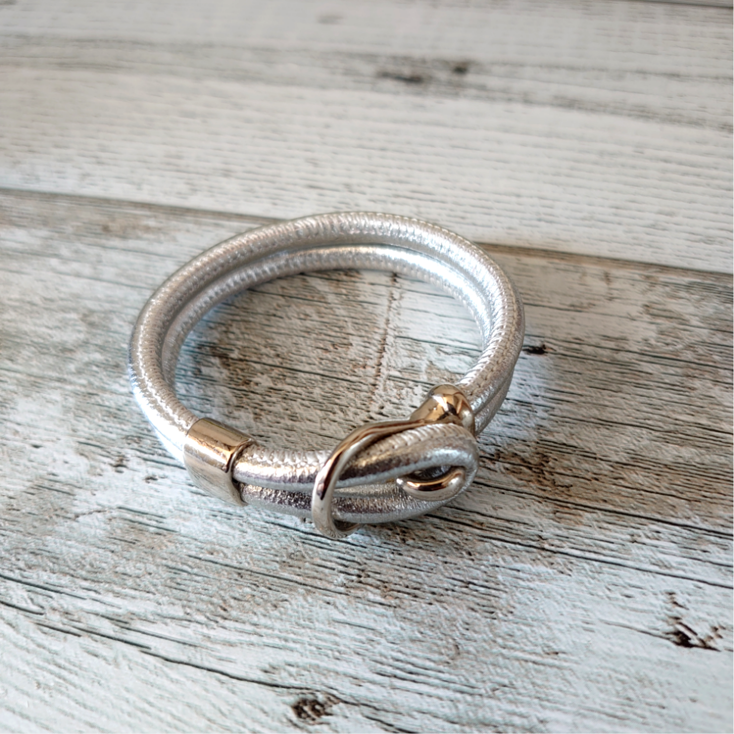 本革ブレスレット