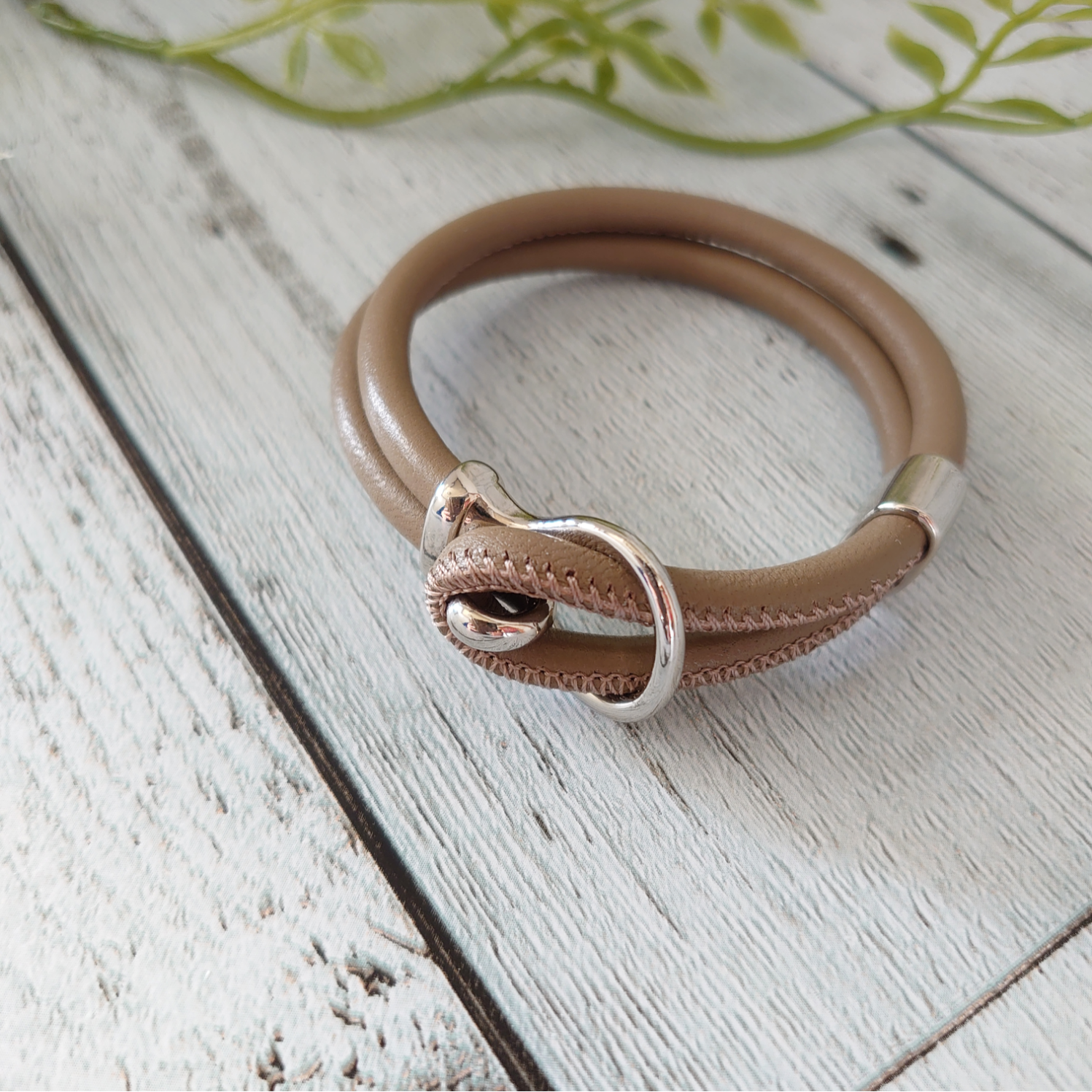 本革ブレスレット 4,675円