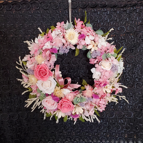 春の訪れを感じるピンクのプリザーブドフラワーリース、母の日、敬老の