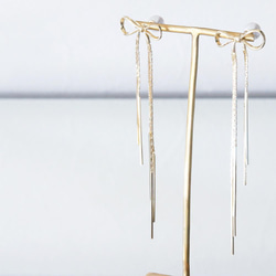 Gold Ribbon Long Chain Earrings 5枚目の画像