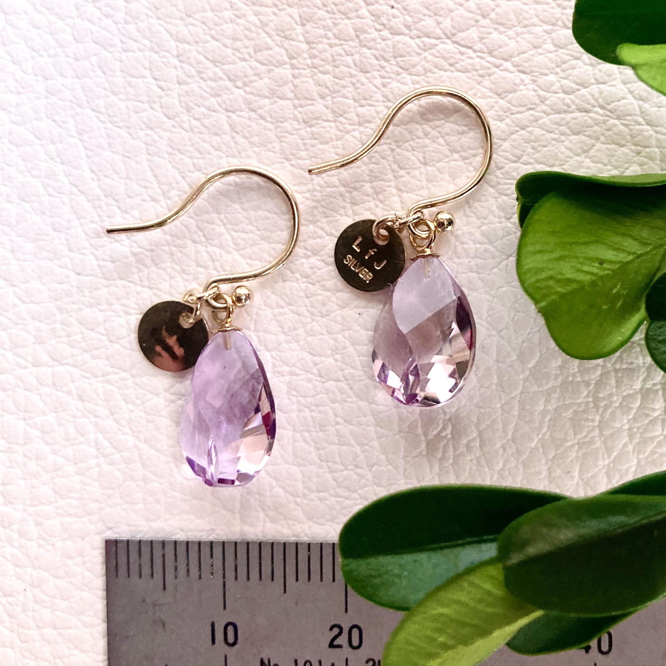 ローズアメシストのピアス・フックタイプ（2月の誕生石）