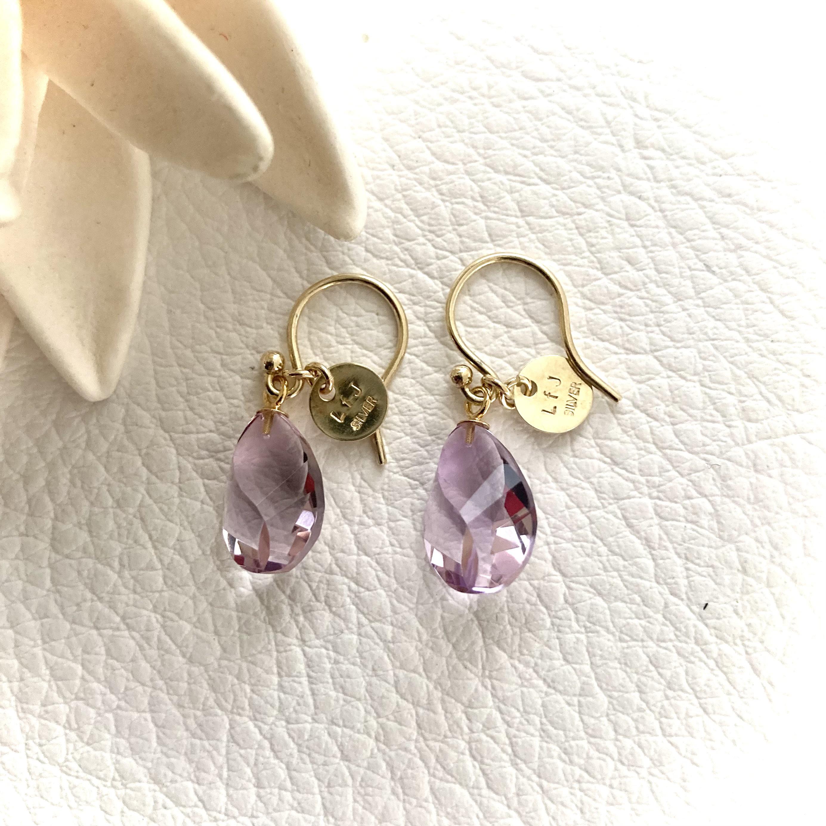 ローズアメシストのピアス・フックタイプ（2月の誕生石）