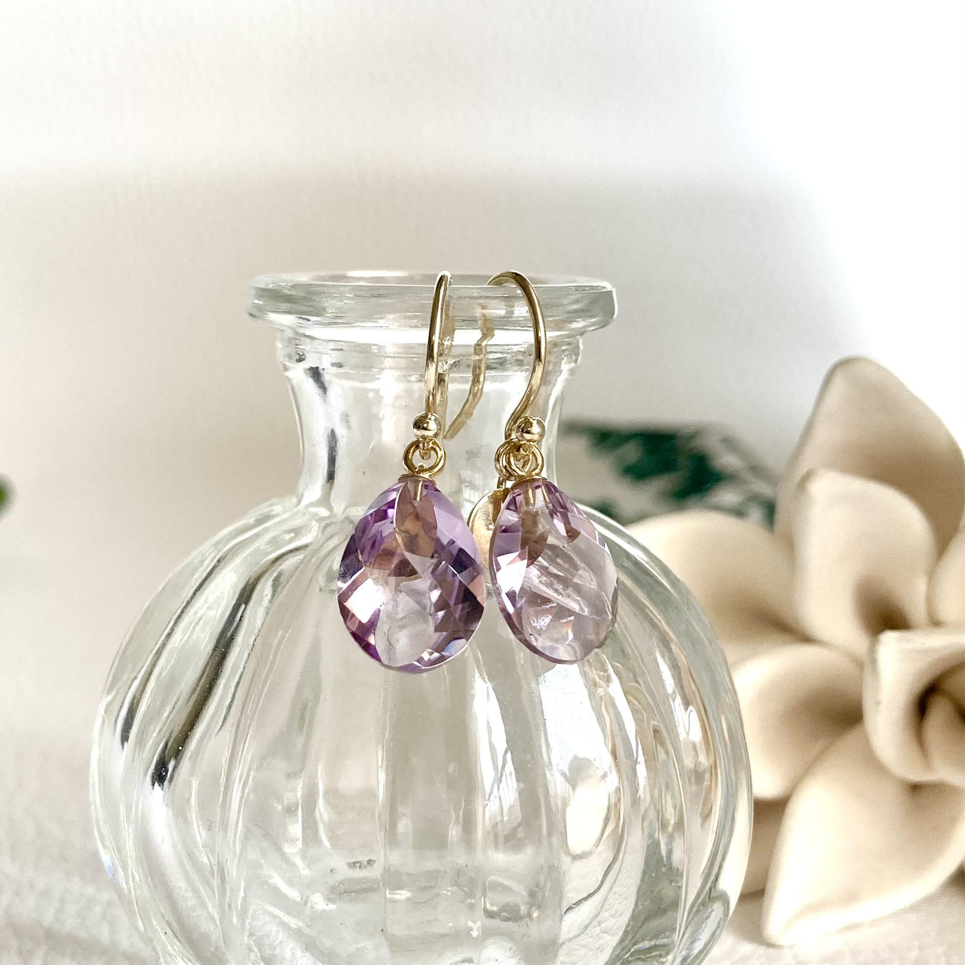 ローズアメシストのピアス・フックタイプ（2月の誕生石）