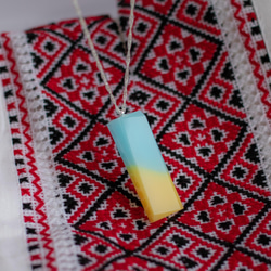 ウクライナカラーのペンダント(チャーム)&USBメモリ【Надія(ナディーヤ)】3/10売上金全額寄付完了しました 5枚目の画像