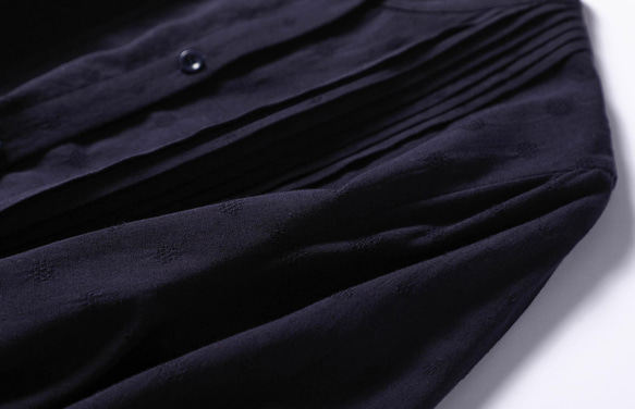 大人喜歡的優質棉麻襯衫裙，提花布料連身裙，深藍色 220302-3 第7張的照片