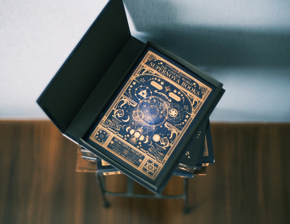 像魔法書一樣的書箱「幻想天體舊書 I 月相」/小袋子 第12張的照片