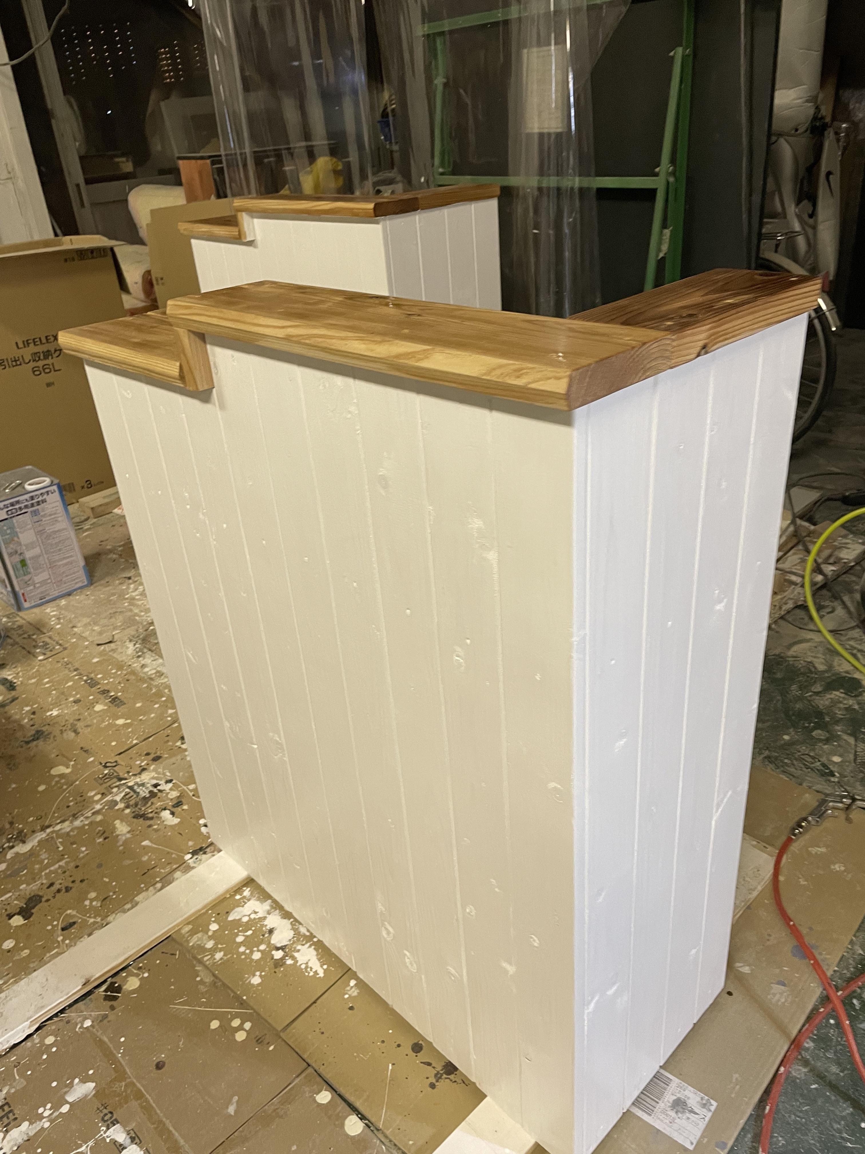 【段差】カウンター　レジ　幅90✖︎高さ105✖︎奥行き38センチ