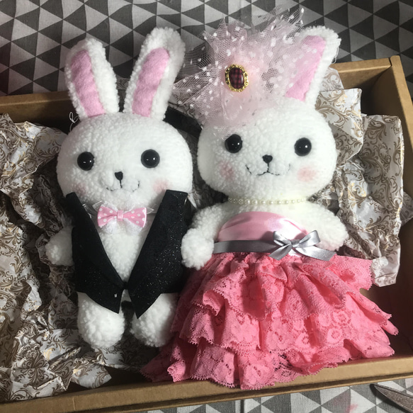 RABBIT LULU【兔子娃娃 結婚兔 蜜桃粉婚紗】結婚禮物 婚禮會場佈置 安床娃娃 第1張的照片