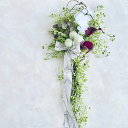 アンティークパープル　カラーのシックな壁飾り　アーティフィシャルフラワー　造花　ウォールデコ　スワッグ 1枚目の画像