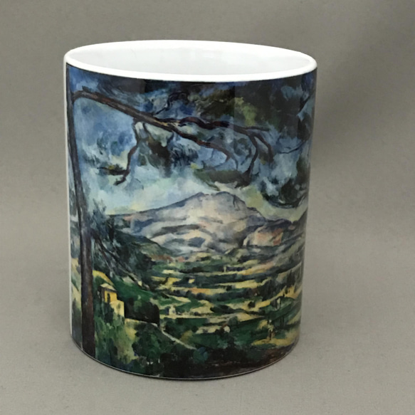 セザンヌ サント=ヴィクトワール山と大きな松の木 マグカップ 2枚目の画像