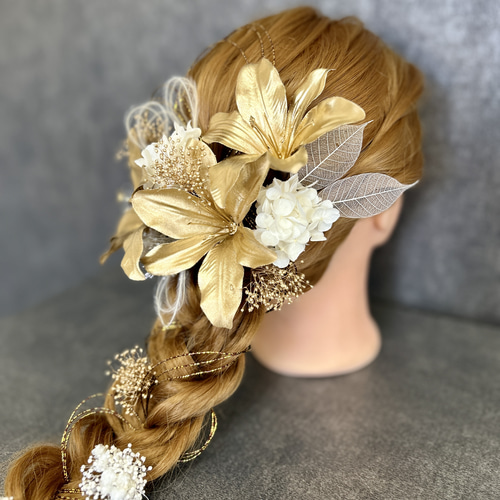 髪飾り 成人式 和装結婚式 百合ゴールド 蝶々 羽 パール ヘッドドレスの通販 by Atelier Citron's shop｜ラクマ