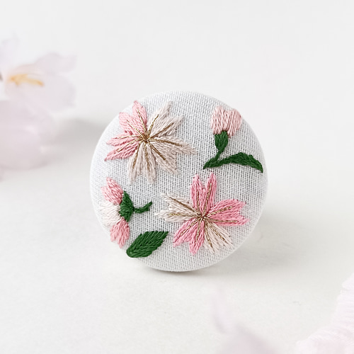 春を呼ぶ桜刺繍ブローチor刺繍ヘアゴム ブローチ かなちゃん手刺繍工房
