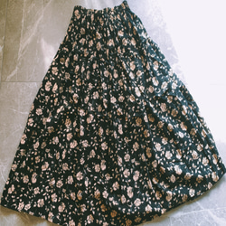 ブッラクスカート~バラの花~高品質スカート 3枚目の画像
