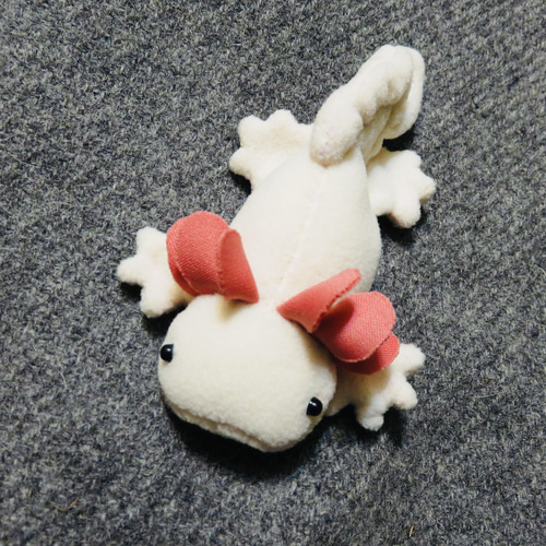 小サイズウーパールーパーくたっとぬいぐるみ・アイボリー ぬいぐるみ